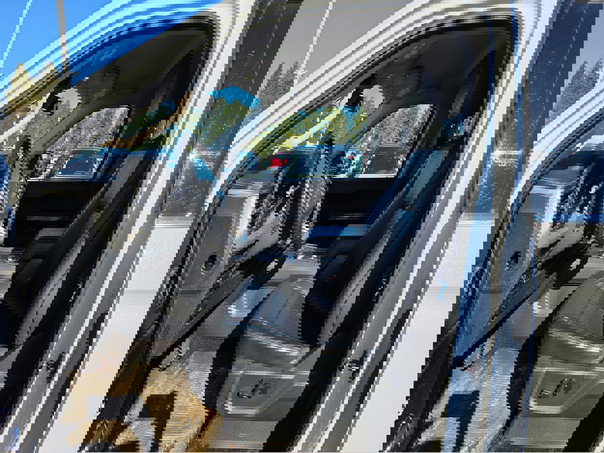 Certified 2022 Ford Expedition XLT image 21