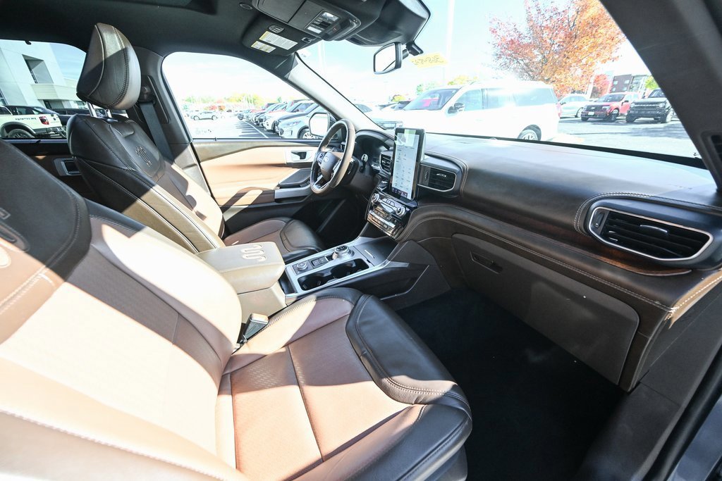 Certified 2021 Ford Explorer King Ranch w/ Premium Technology Package image 27
