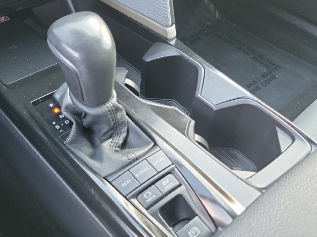 Used 2025 Toyota Camry SE FWD image 13