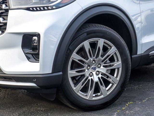 Certified 2026 Ford Explorer Platinum AWD/4WD image 4