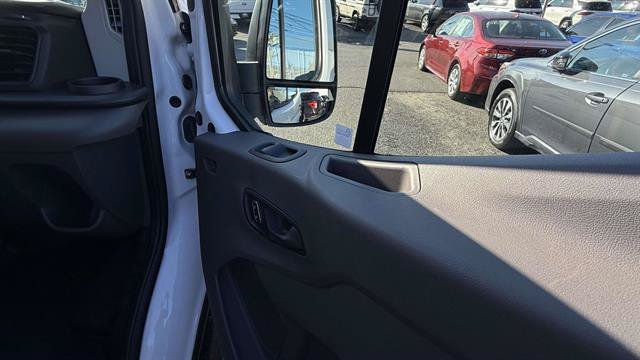 Certified 2025 Ford Transit 250 Low Roof w/ Exterior Upgrade Package RWD image 19