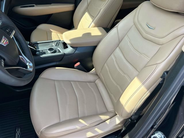 Used 2025 Cadillac XT6 Premium Luxury w/ Platinum Package AWD/4WD image 31
