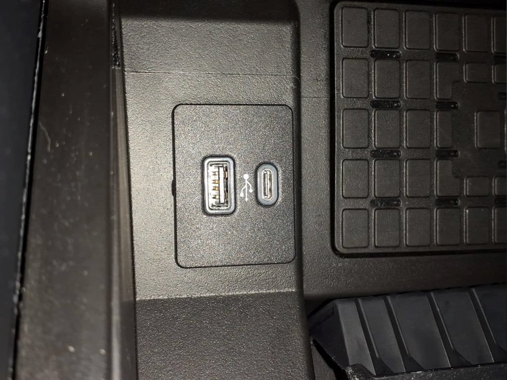 Certified 2023 Ford Expedition Platinum AWD/4WD image 12