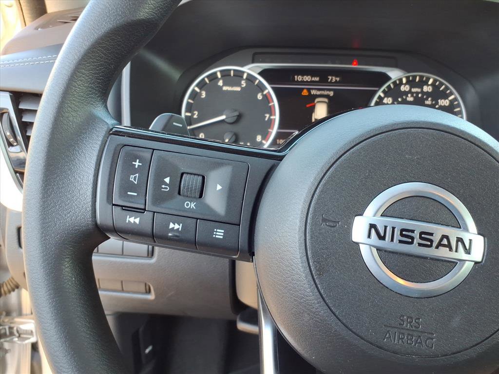 Used 2021 Nissan Rogue SV image 16