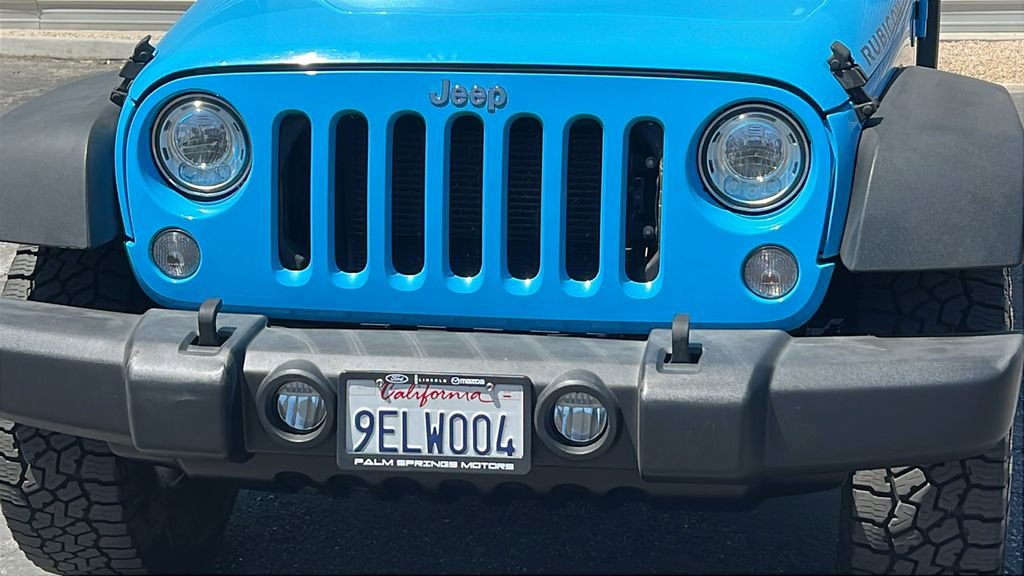 Used 2017 Jeep Wrangler Unlimited Rubicon AWD/4WD image 3