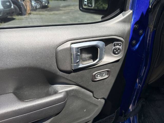 Used 2018 Jeep Wrangler Sport AWD/4WD image 13