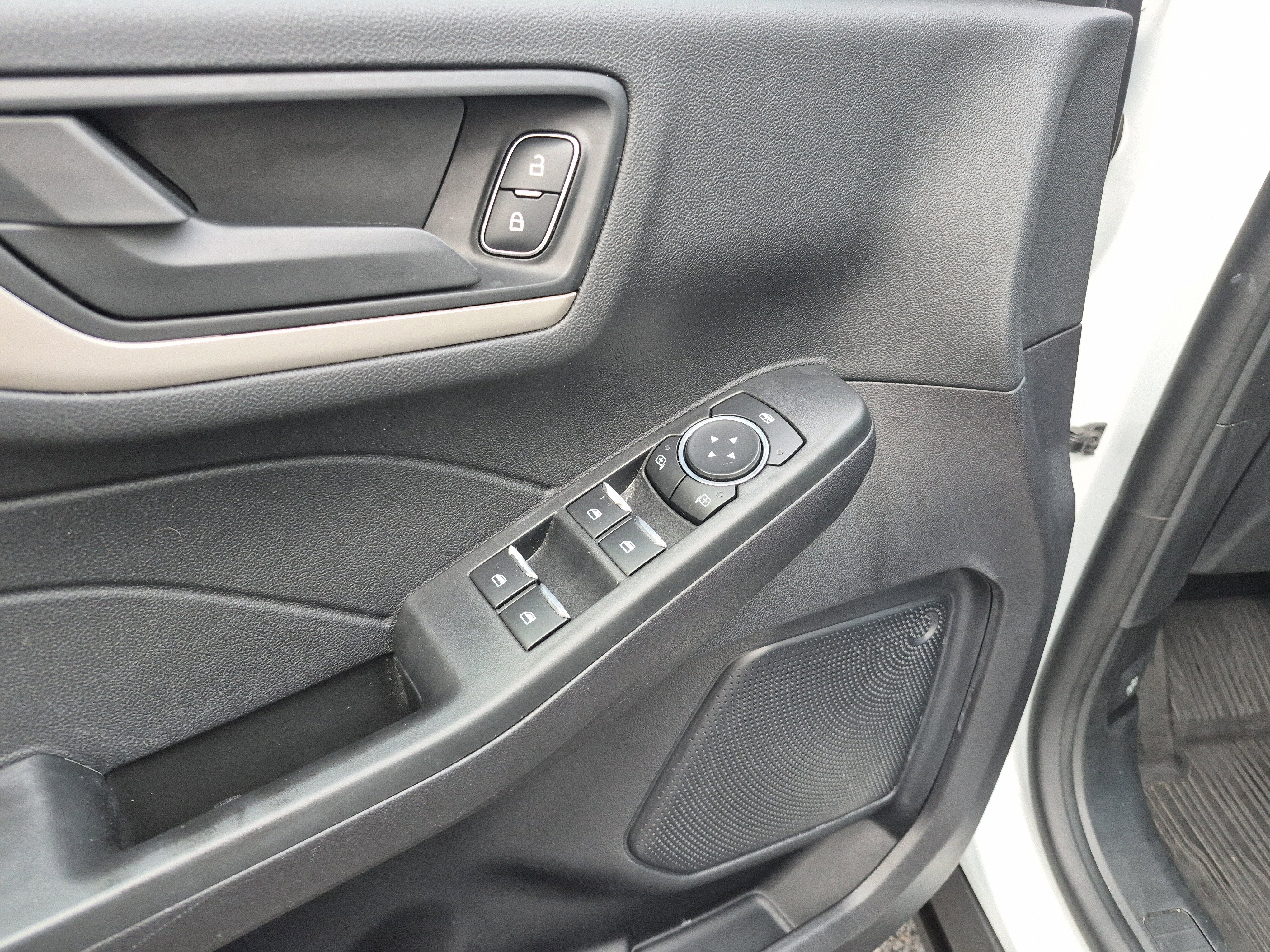 Certified 2022 Ford Escape S image 8