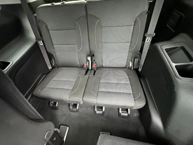 Used 2023 GMC Acadia SLE w/ Elevation Edition FWD image 19