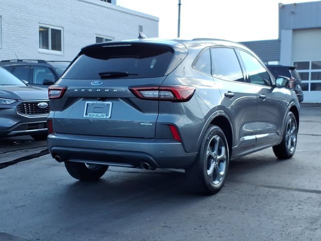 Certified 2024 Ford Escape ST-Line w/ Tech Pack #1 AWD/4WD image 4