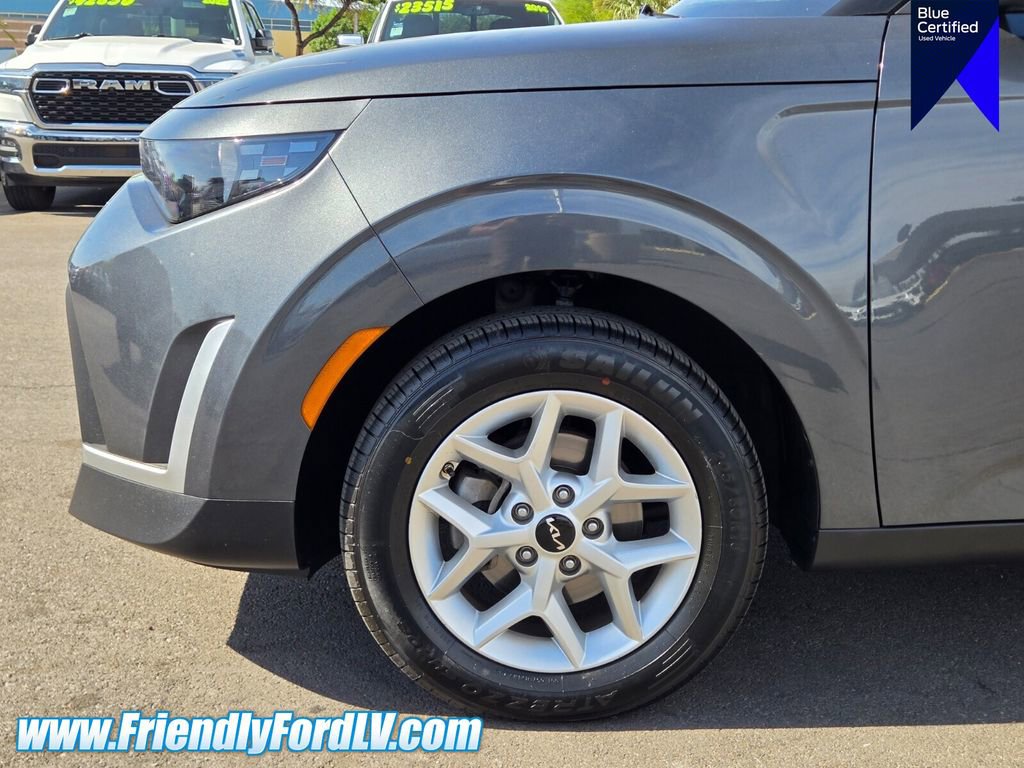 Used 2024 Kia Soul LX w/ Option Group 015 FWD image 8