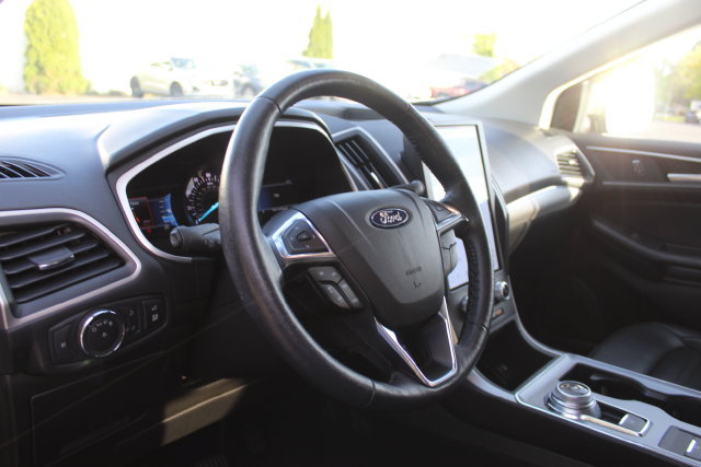Certified 2021 Ford Edge SEL AWD/4WD image 11