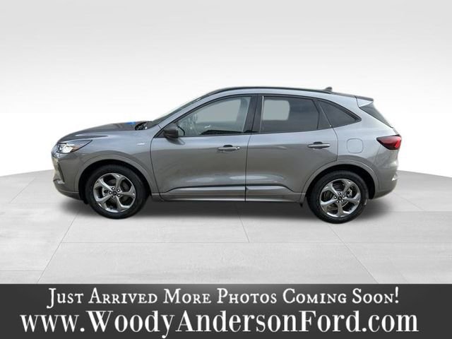 Certified 2024 Ford Escape ST-Line w/ Cold Weather Package image 2
