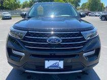 Certified 2024 Ford Explorer XLT w/ Equipment Group 202A AWD/4WD image 9