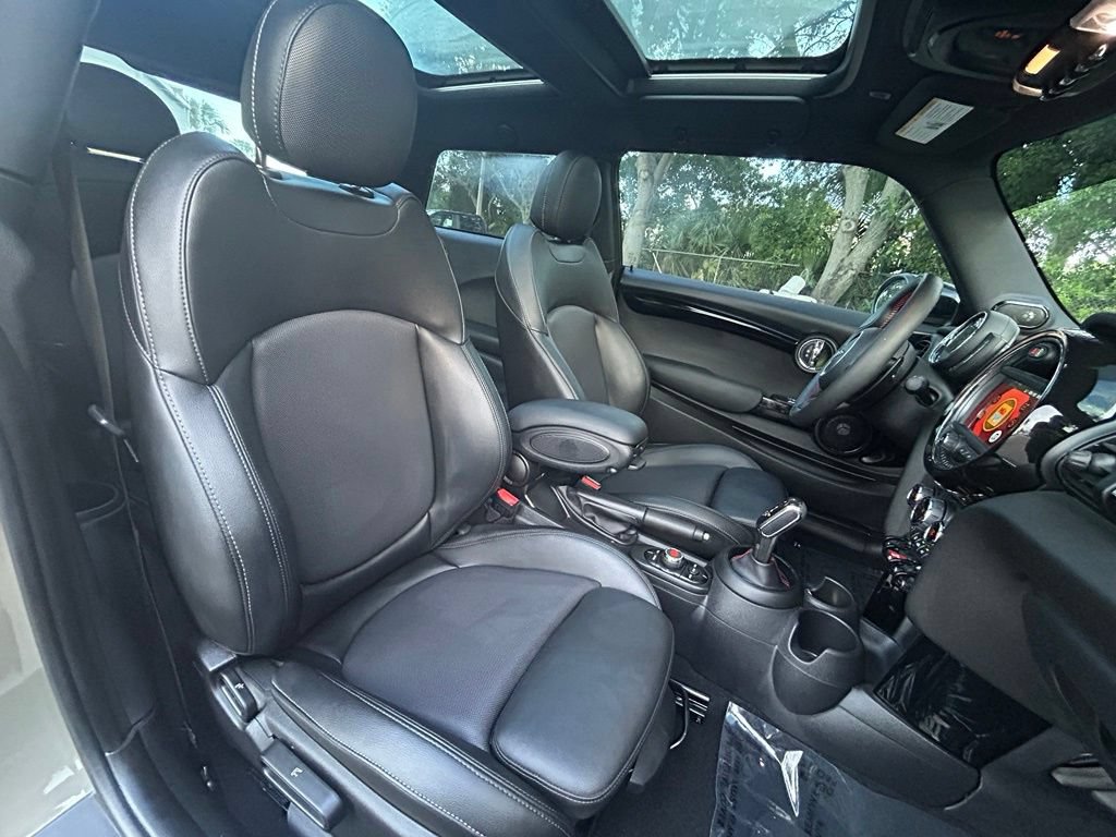 Used 2020 MINI Cooper S w/ Premium Package FWD image 30