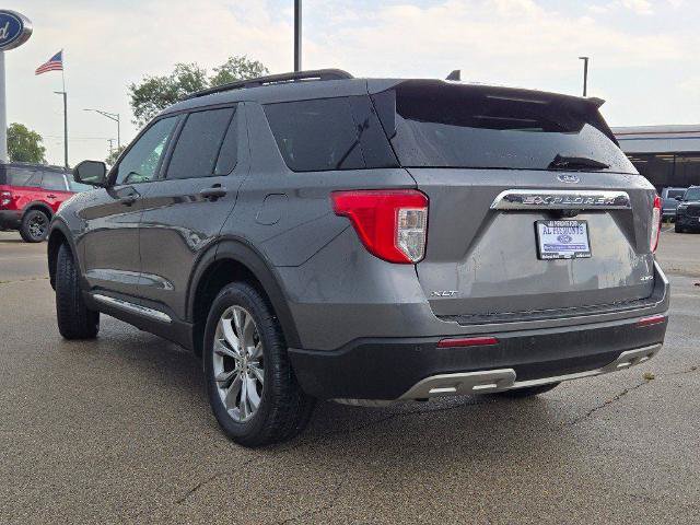Certified 2021 Ford Explorer XLT w/ Equipment Group 202A AWD/4WD image 13