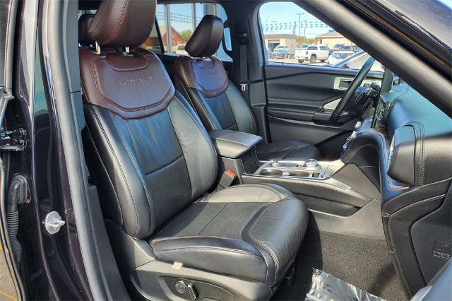 Certified 2020 Ford Explorer Platinum w/ Premium Technology Package image 21