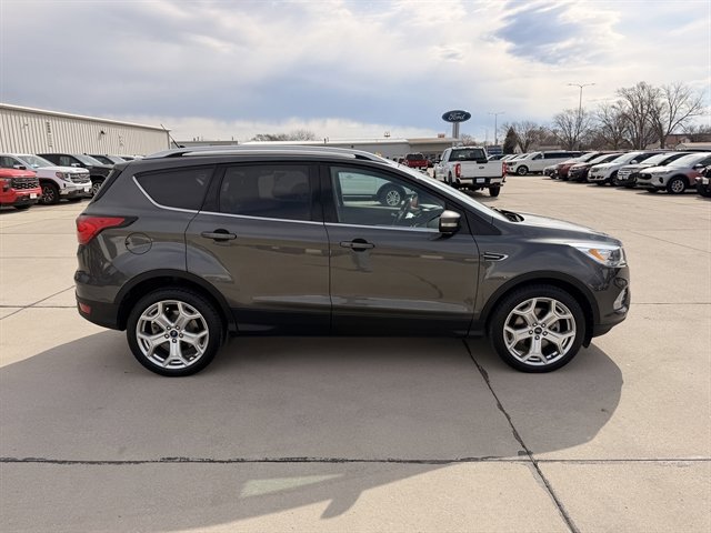 Certified 2019 Ford Escape Titanium w/ U9j03 - Titanium Tow Package AWD/4WD image 6