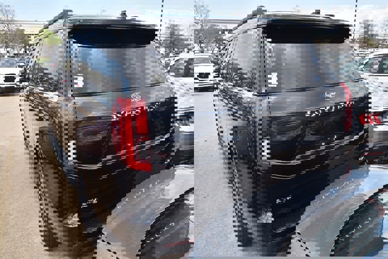 Certified 2025 Ford Expedition Max Active image 3