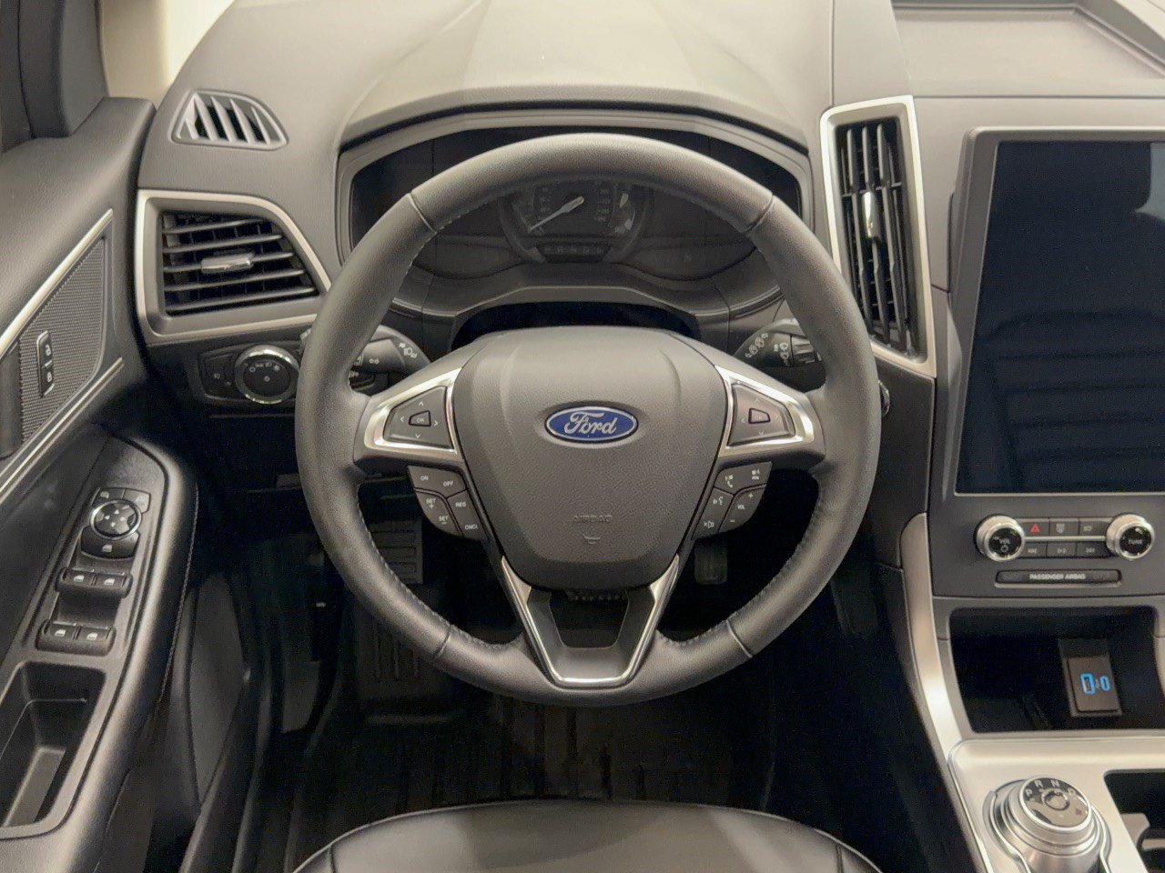 Certified 2022 Ford Edge SEL w/ Convenience Package AWD/4WD image 10