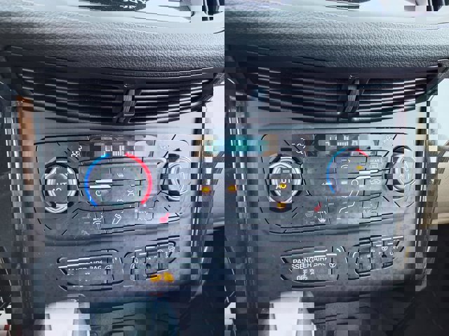 Certified 2019 Ford Escape Titanium image 24