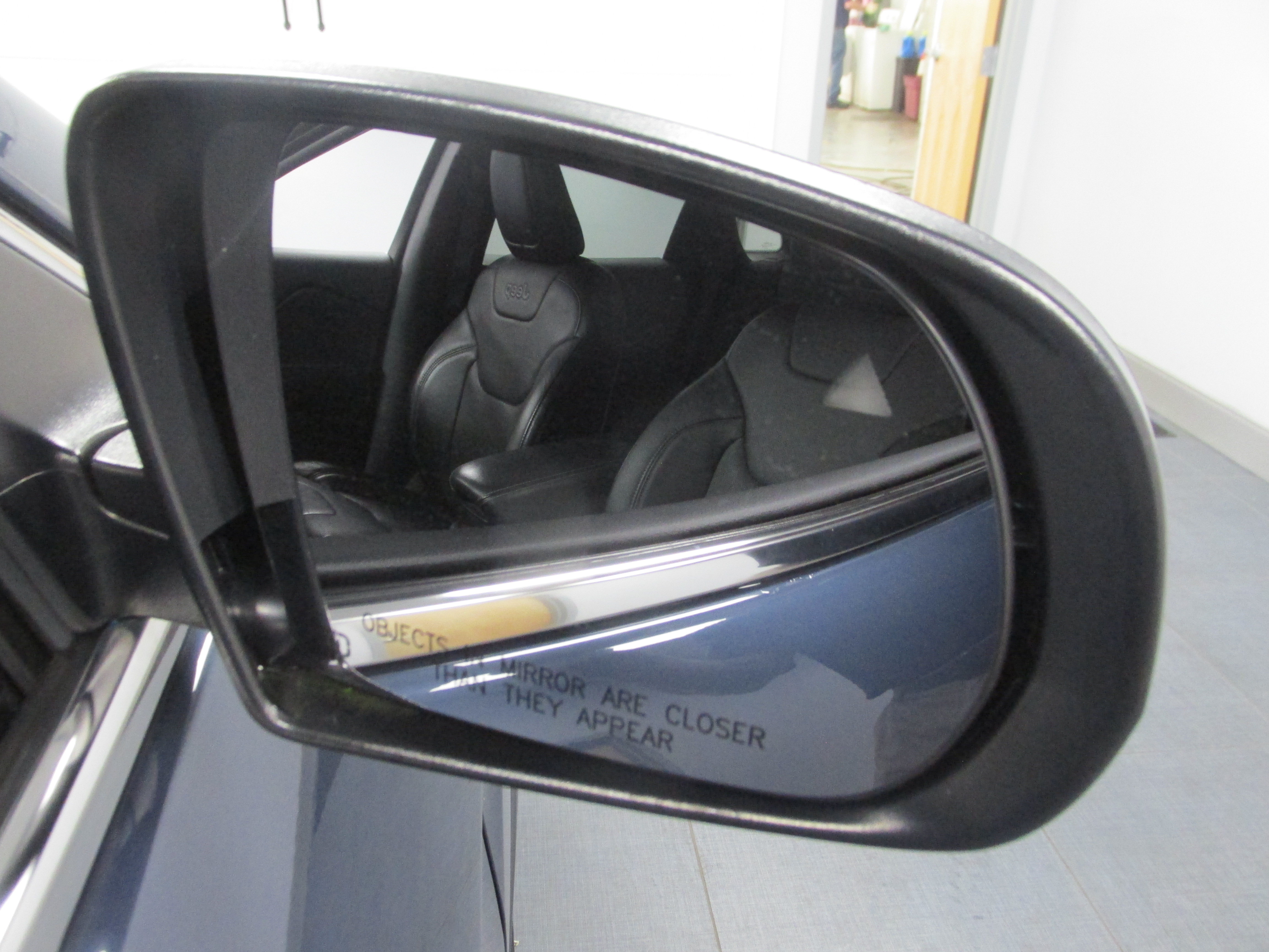 Used 2019 Jeep Cherokee Limited AWD/4WD image 17