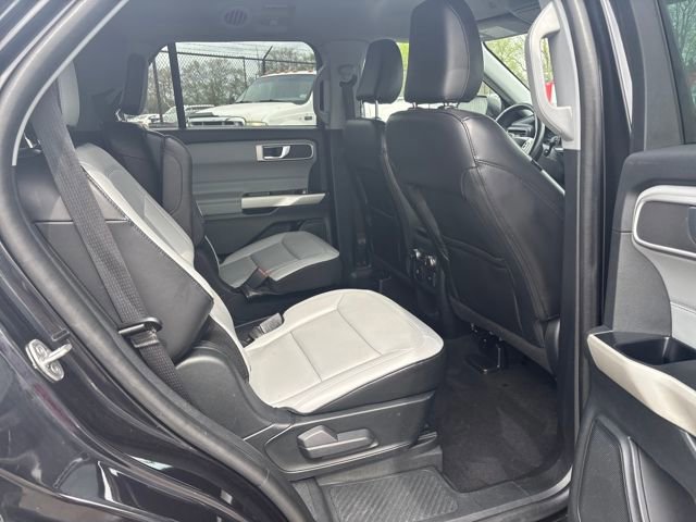Certified 2021 Ford Explorer XLT w/ Equipment Group 202A image 11