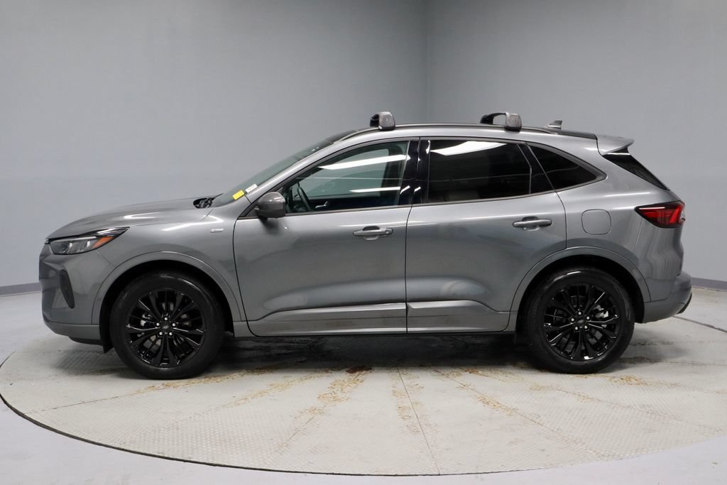 Certified 2025 Ford Escape ST-Line Elite w/ Premium Technology Package AWD/4WD image 10