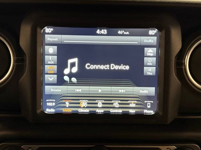 Used 2018 Jeep Wrangler Unlimited Sahara image 26