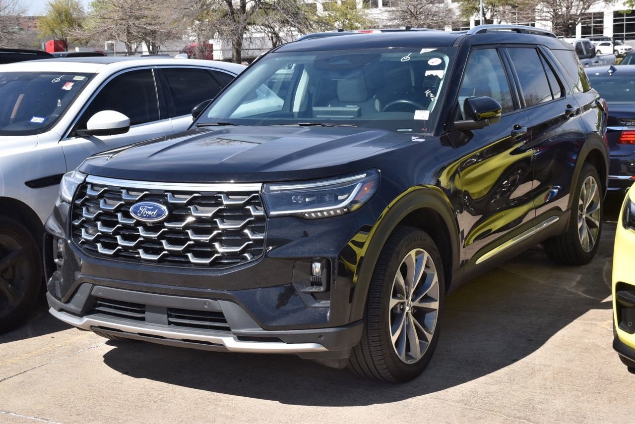 Certified 2025 Ford Explorer Platinum w/ Ultimate Package image 1