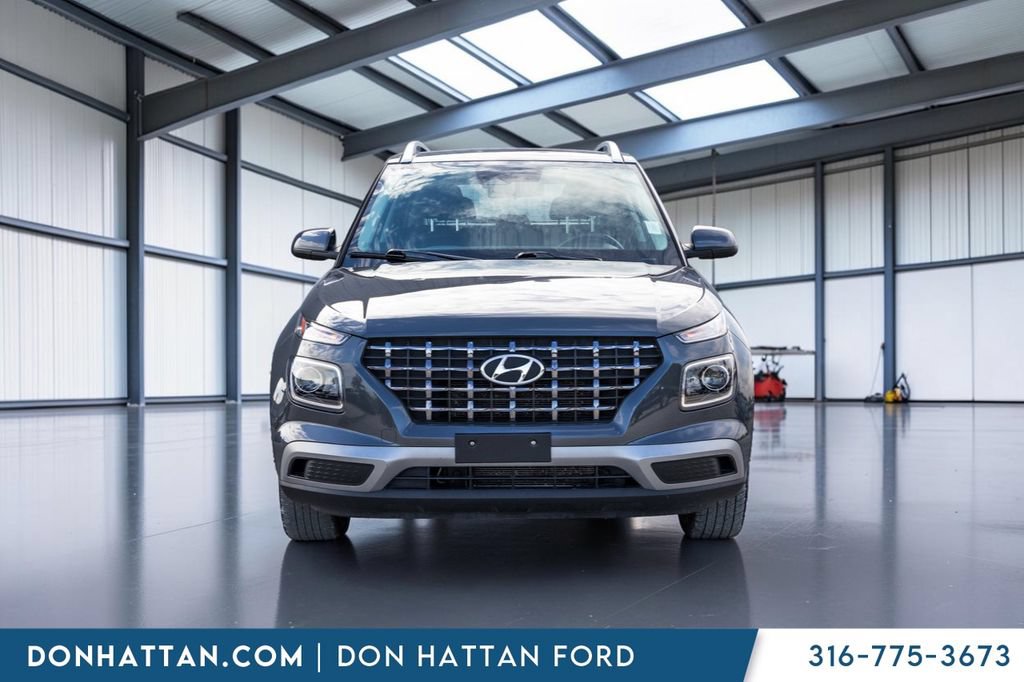 Used 2025 Hyundai Venue SEL FWD image 22