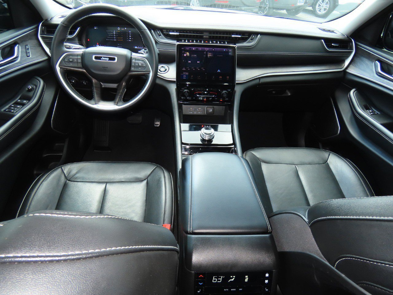 Used 2022 Jeep Grand Cherokee L Limited image 23