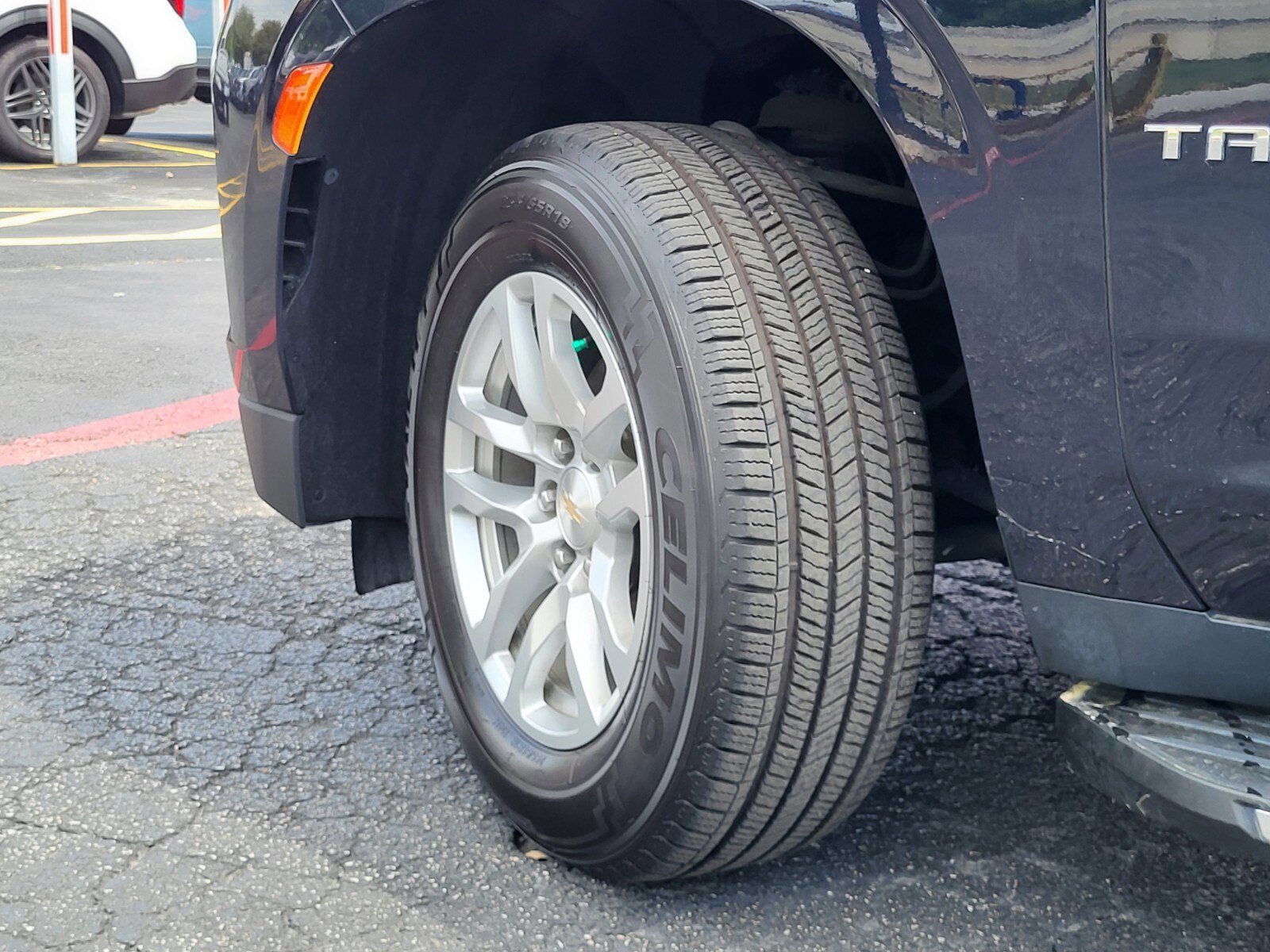 Used 2023 Chevrolet Tahoe LT image 32