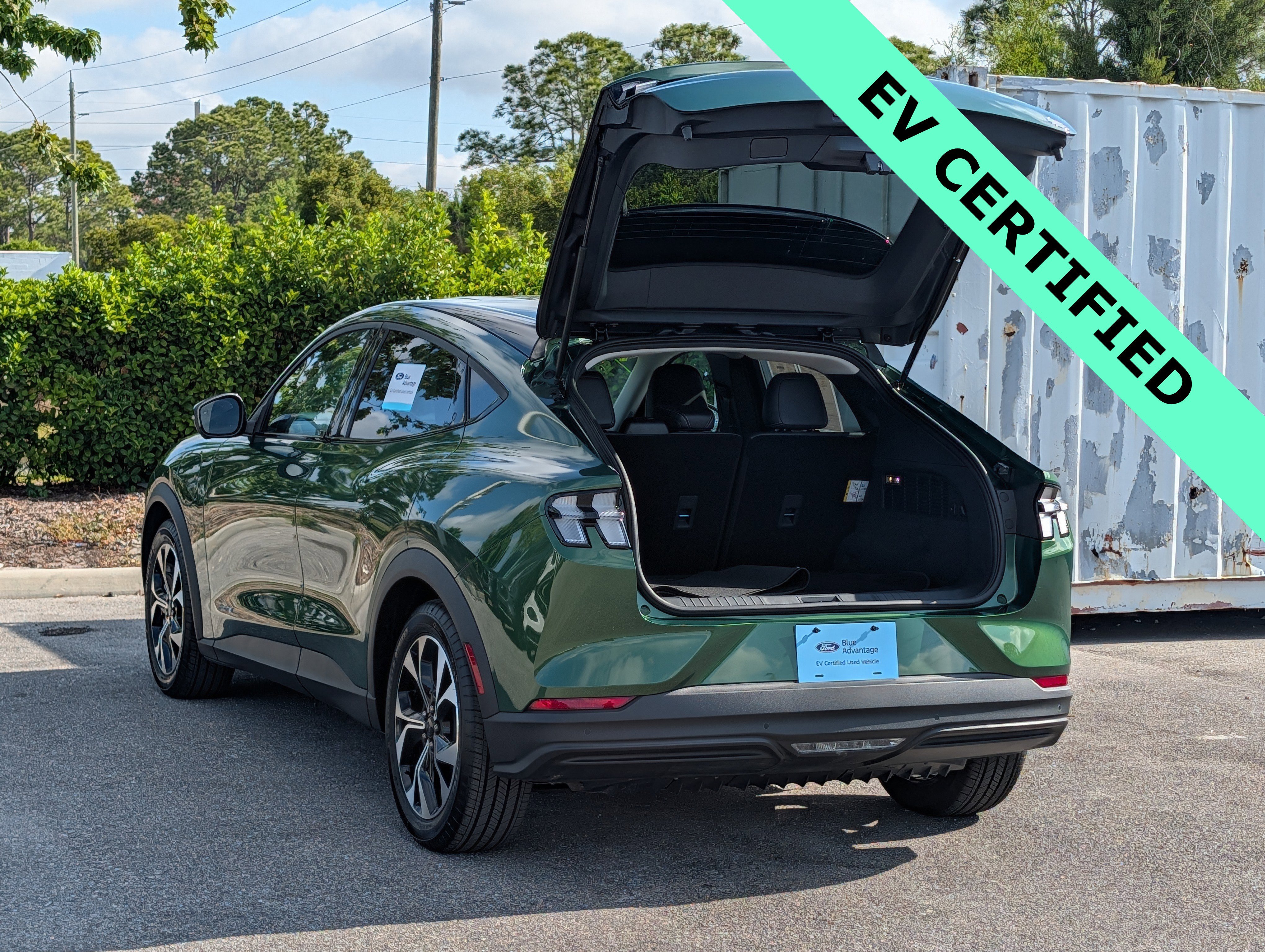 Certified 2025 Ford Mustang Mach-E Select RWD image 13