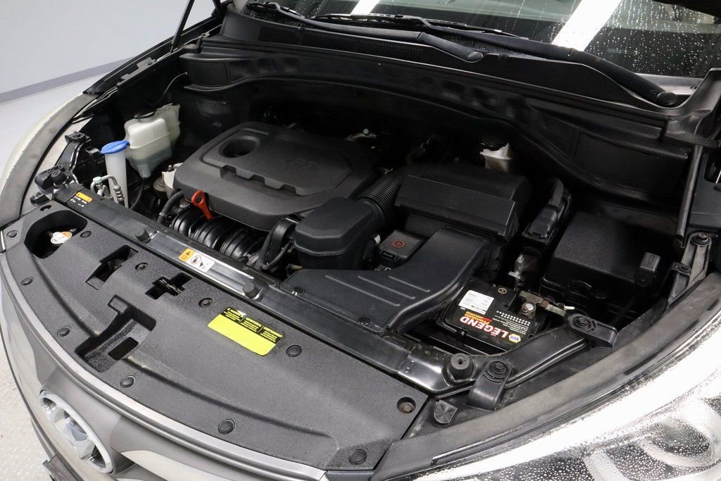 Used 2017 Hyundai Santa Fe Sport image 18