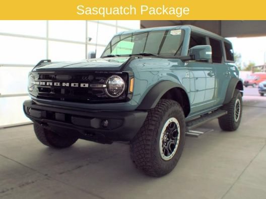 Certified 2023 Ford Bronco Outer Banks w/ Sasquatch Package AWD/4WD image 2