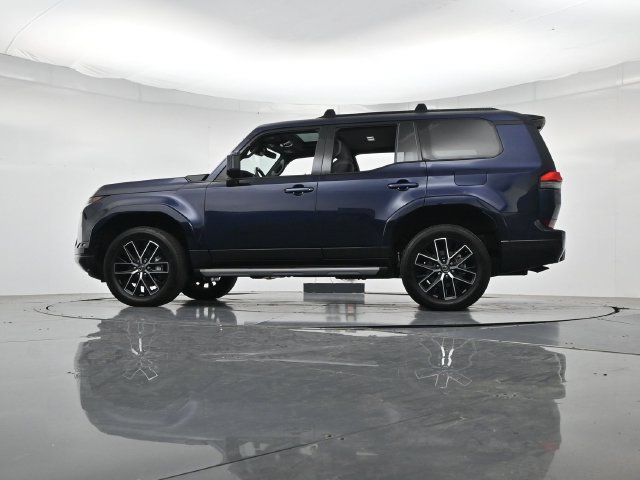 Used 2025 Lexus GX 550 w/ Accessory Package (2T) AWD/4WD image 39