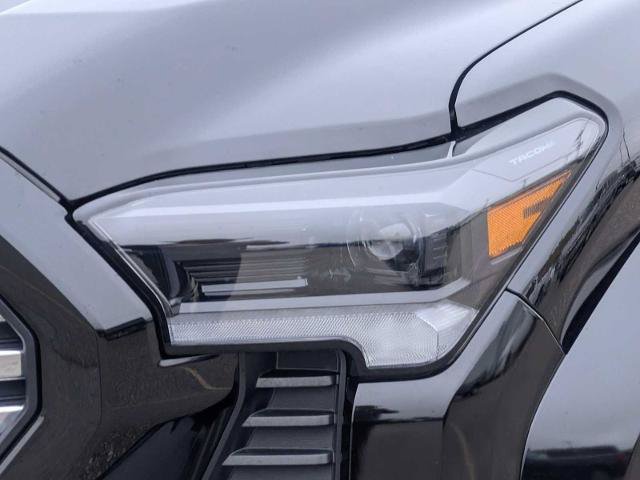 Used 2025 Toyota Tacoma Limited AWD/4WD image 10