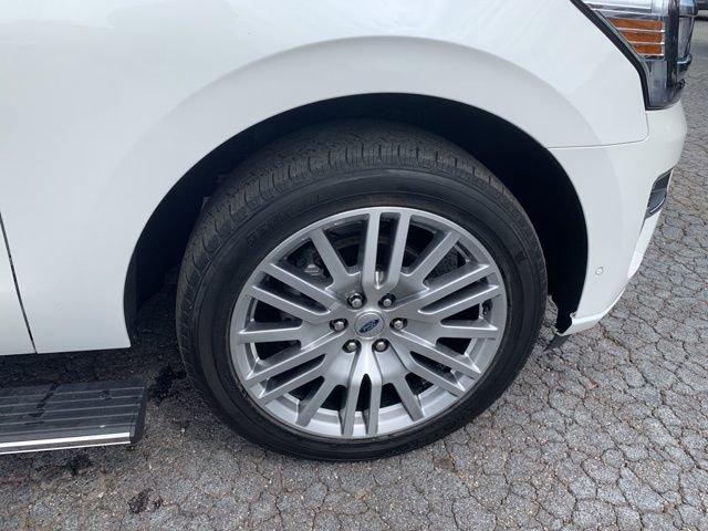 Certified 2024 Ford Expedition Platinum image 41
