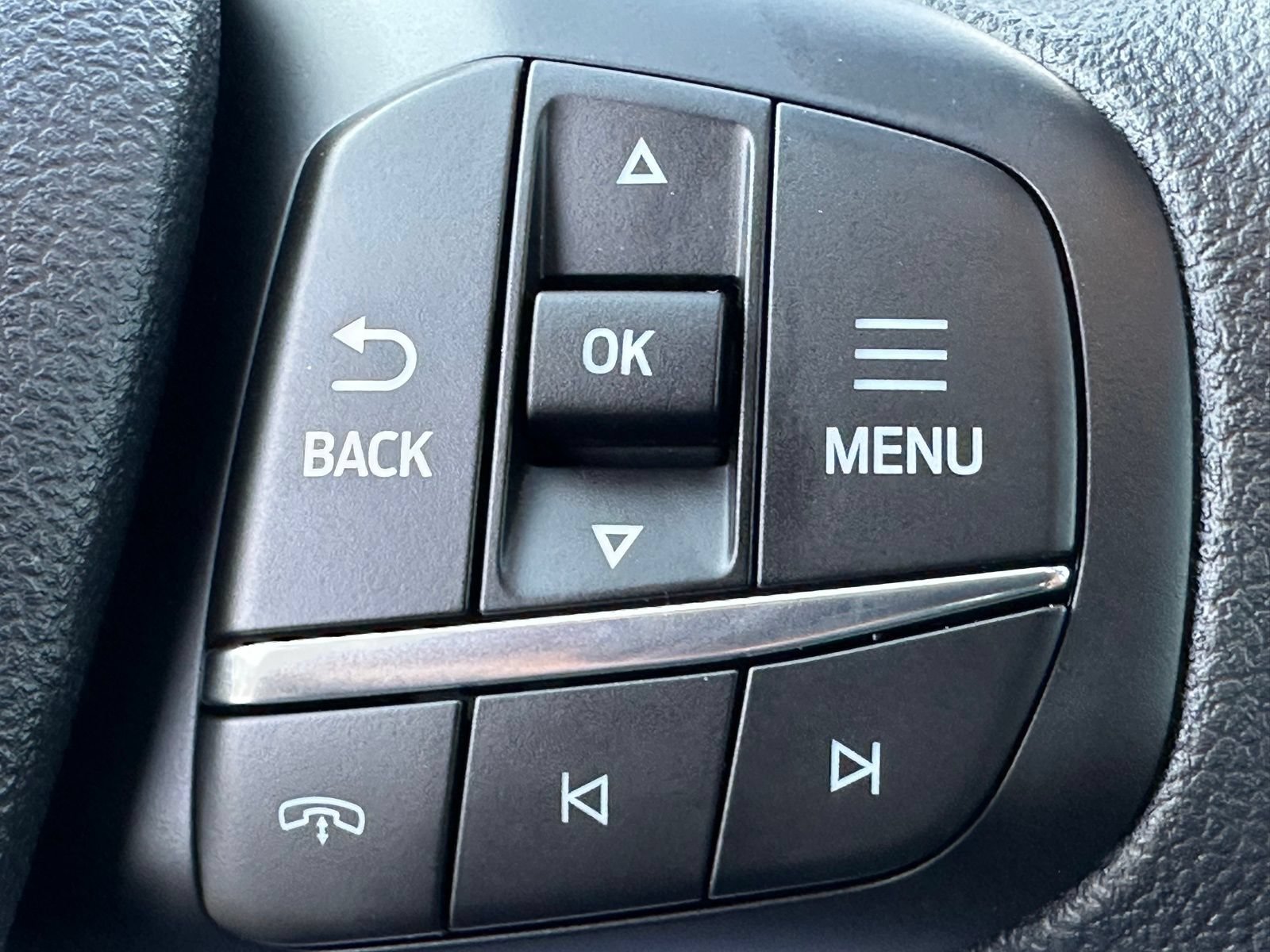 Certified 2025 Ford Escape Active FWD image 12