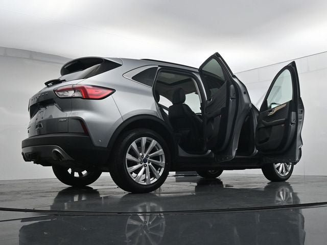 Certified 2022 Ford Escape Titanium w/ Titanium Elite Package AWD/4WD image 40