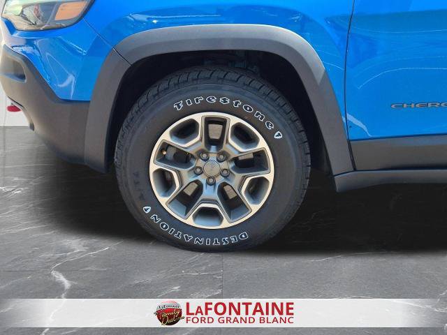 Used 2020 Jeep Cherokee Trailhawk AWD/4WD image 33