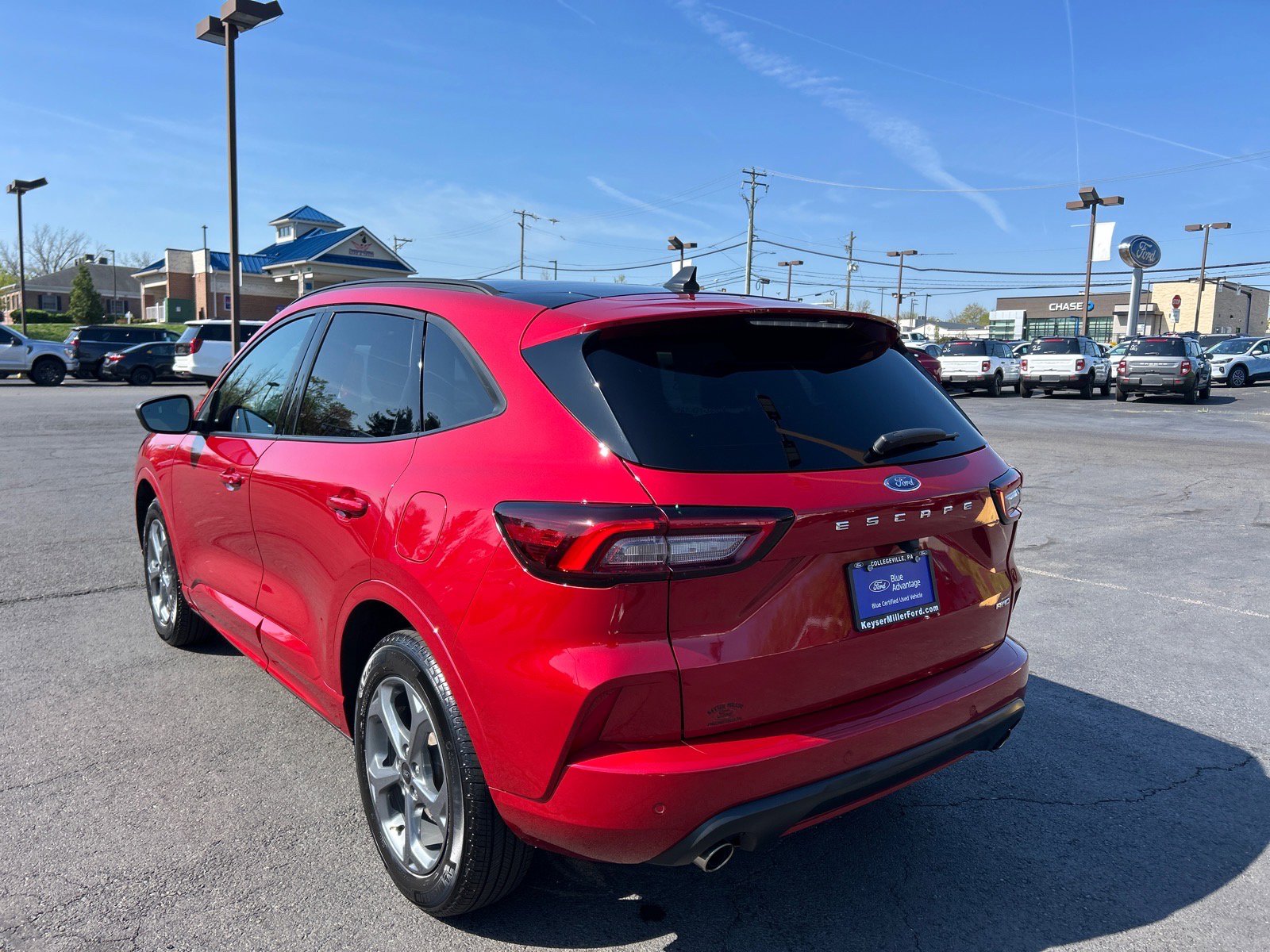Certified 2024 Ford Escape ST-Line w/ Tech Pack #1 AWD/4WD image 11
