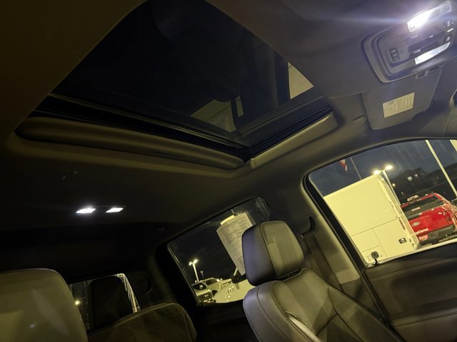 Used 2019 Chevrolet Silverado 1500 LTZ image 26