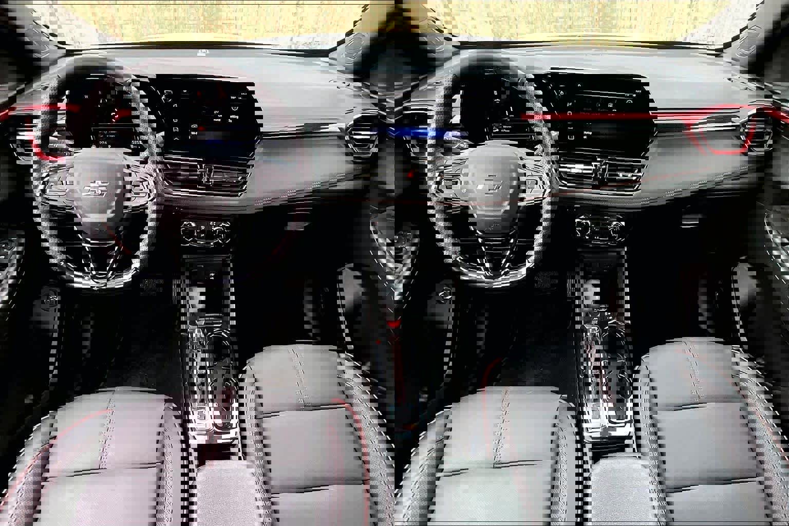 Used 2025 Chevrolet TrailBlazer RS w/ Convenience Package image 18