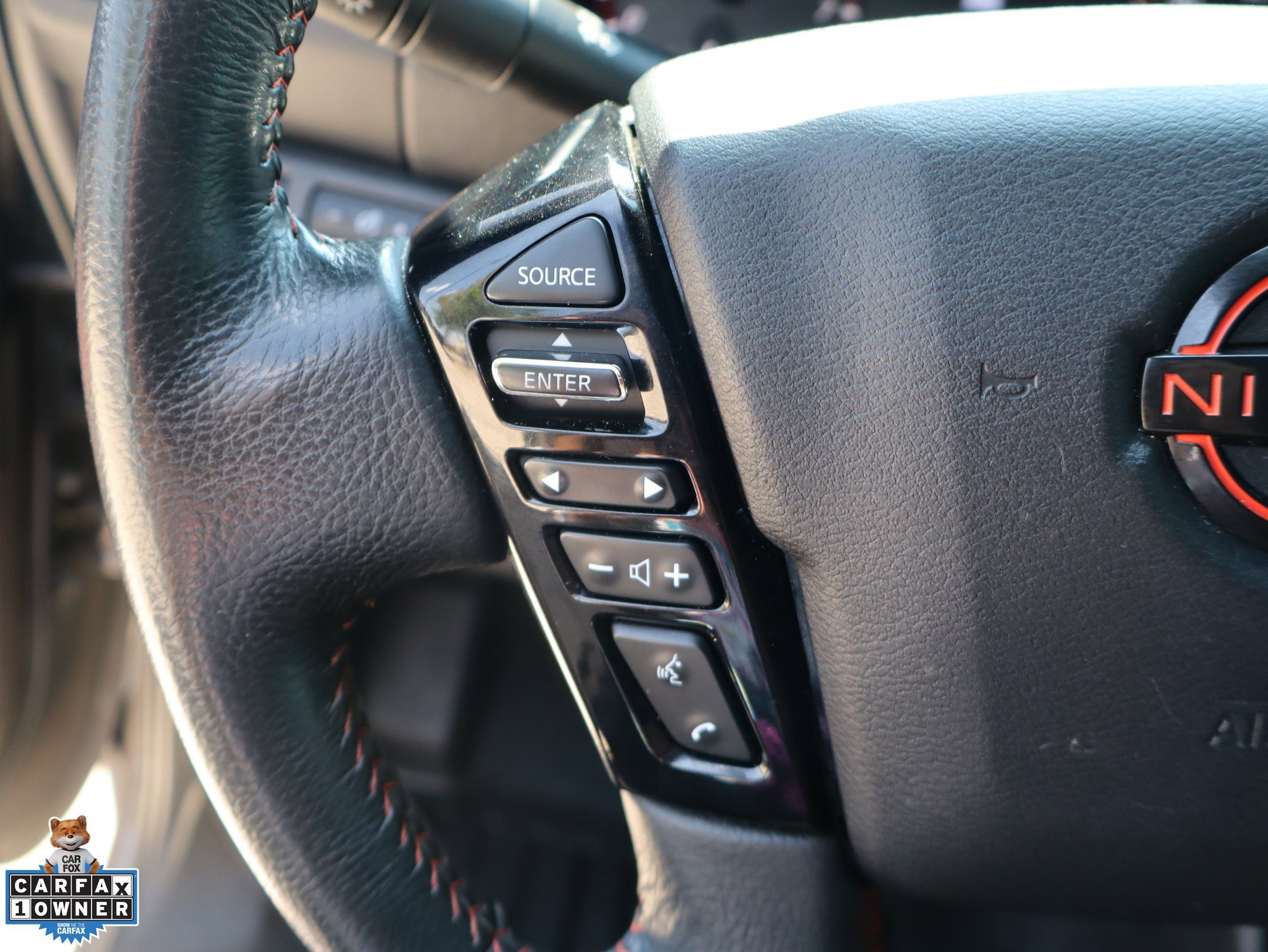 Used 2022 Nissan Frontier Pro-X RWD image 17