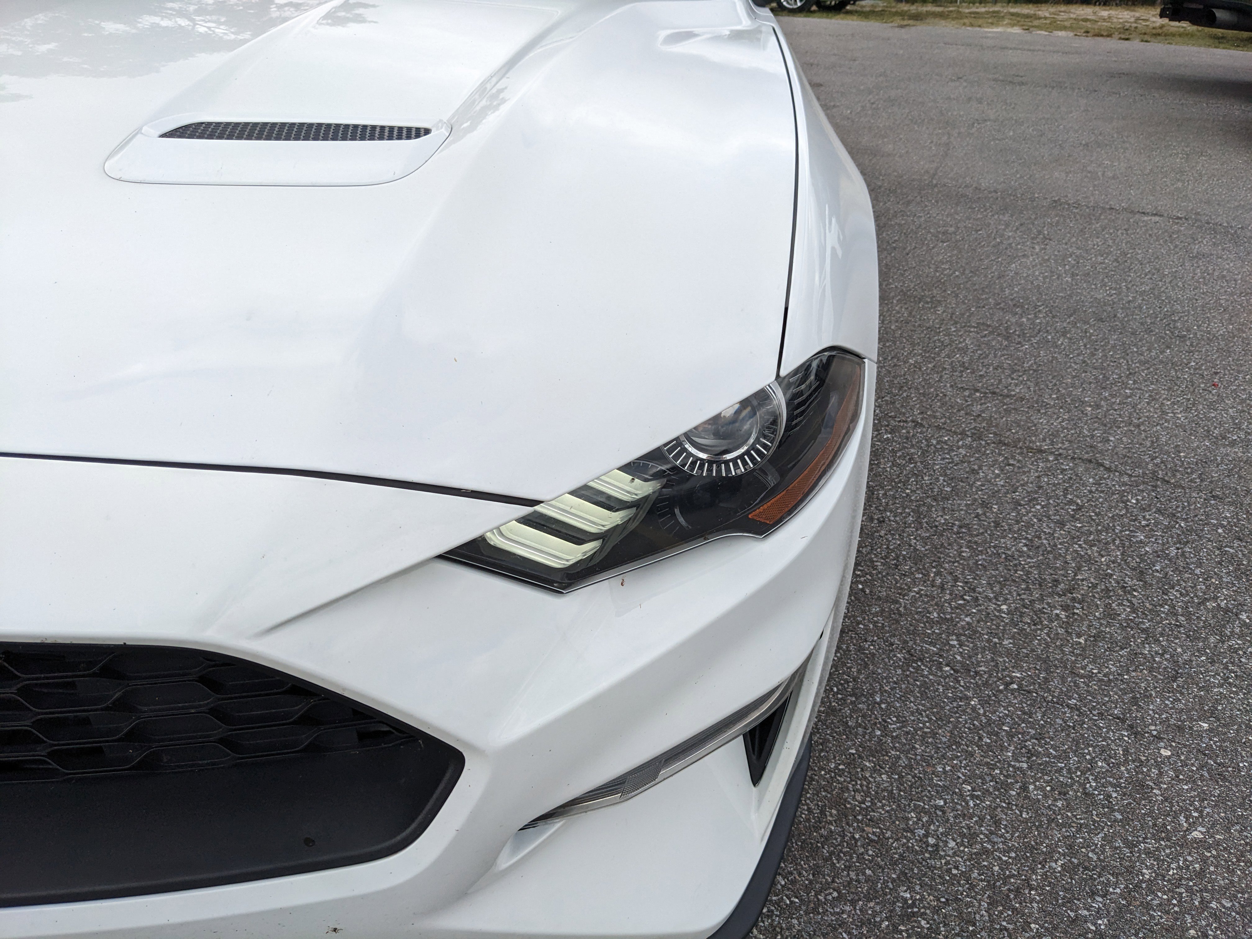 Certified 2018 Ford Mustang Convertible w/ Equipment Group 101A image 11