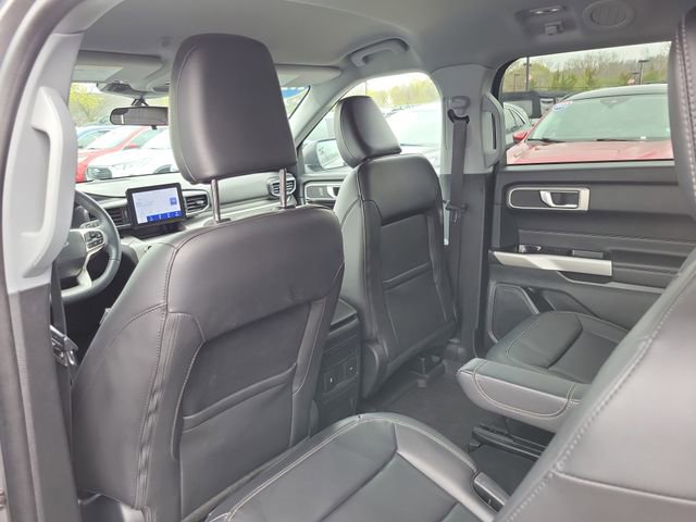 Certified 2024 Ford Explorer XLT w/ Equipment Group 202A image 28