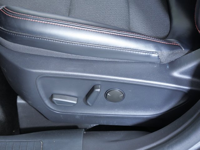 Certified 2025 Ford Escape ST-Line AWD/4WD image 19
