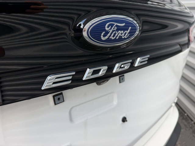 Certified 2024 Ford Edge SEL w/ Convenience Package AWD/4WD image 5
