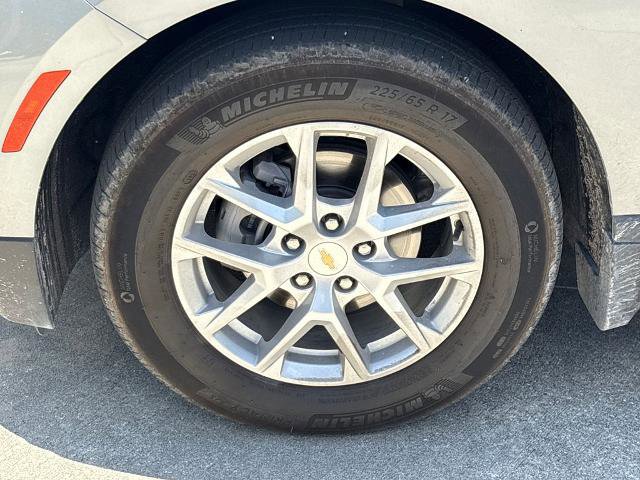 Used 2024 Chevrolet Equinox LT FWD image 11